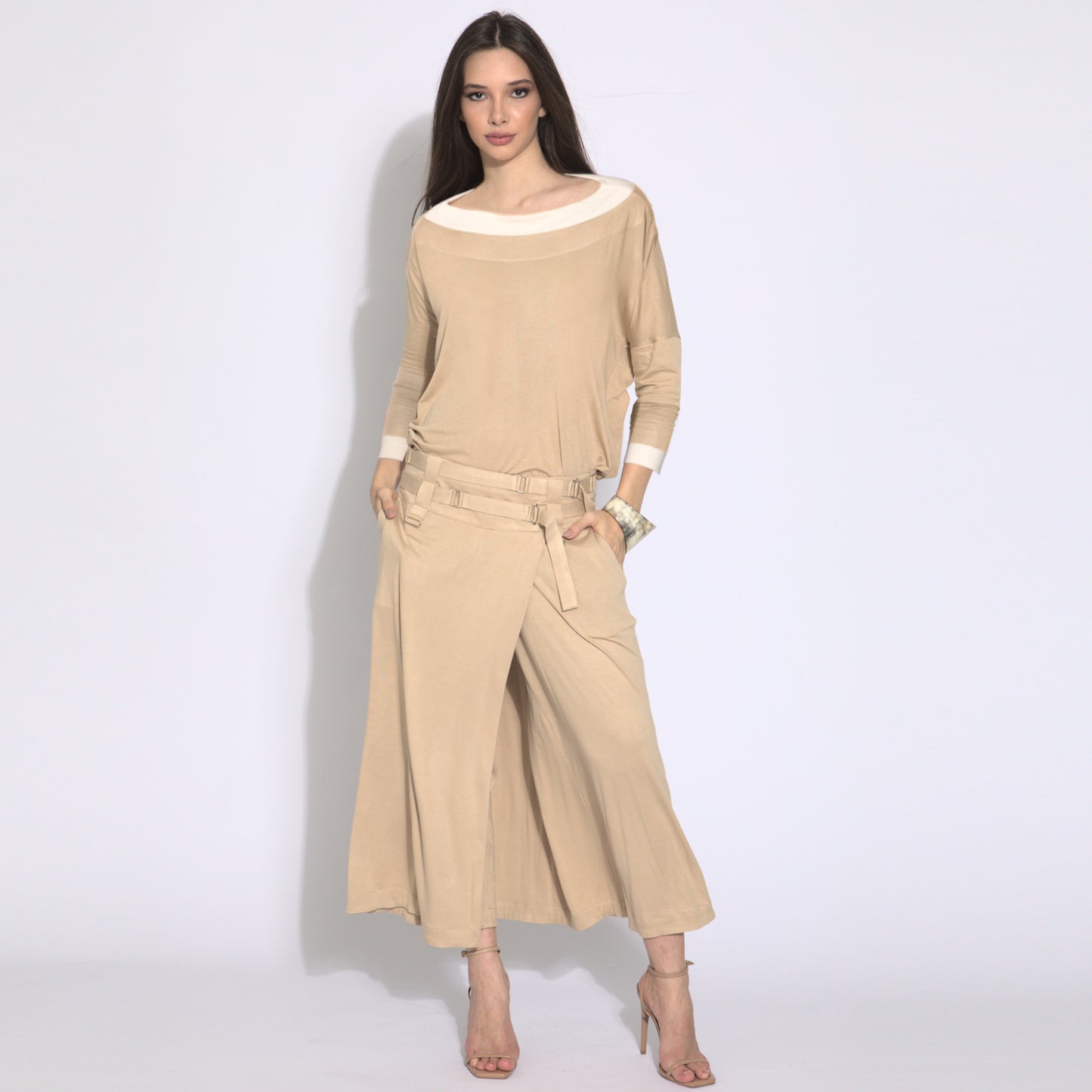 Victoria - Blusa efeito duplo cor areia e off-white