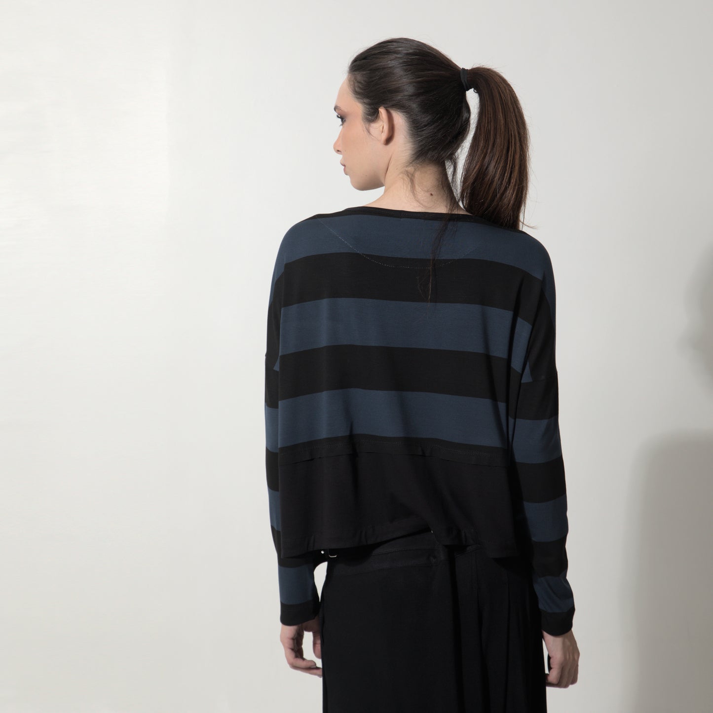 Jenny - Blusa listrada manga longa preto e azul