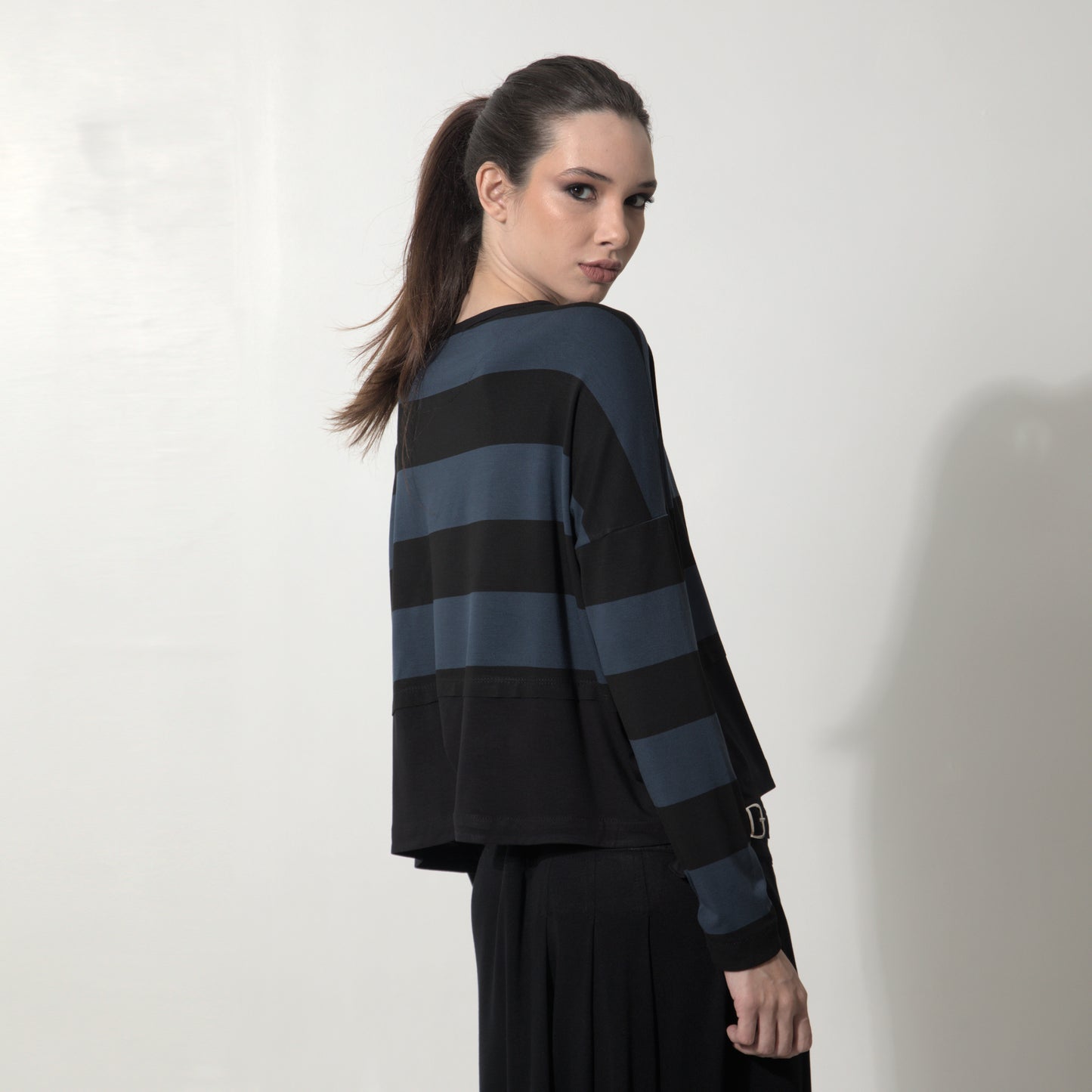 Jenny - Blusa listrada manga longa preto e azul
