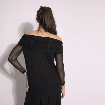 Isabella - Blusa decote ombro a ombro e mangas em tule preto
