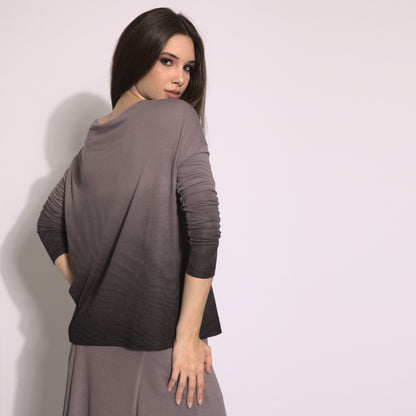 Aysha - Blusa oversize em malha efeito degradê cor funghi e preto