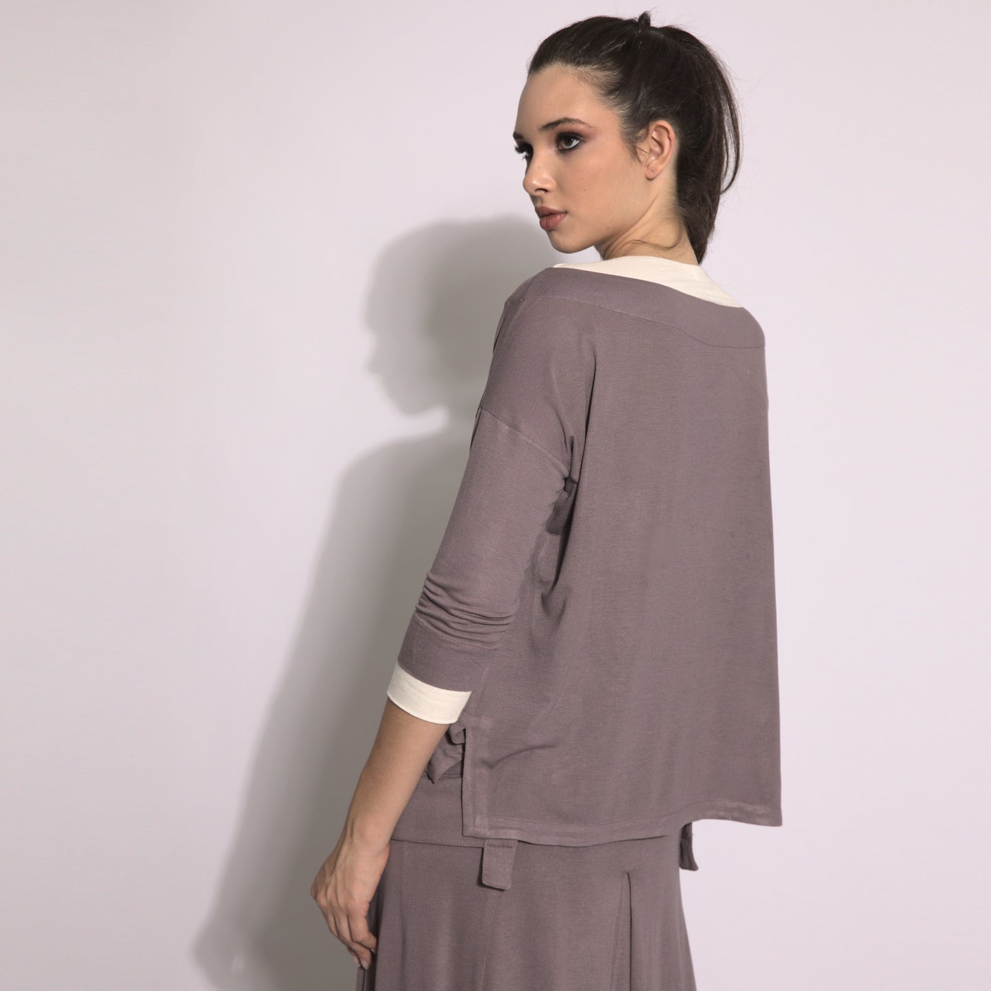 Victoria - Blusa efeito duplo cor funghi e off-white