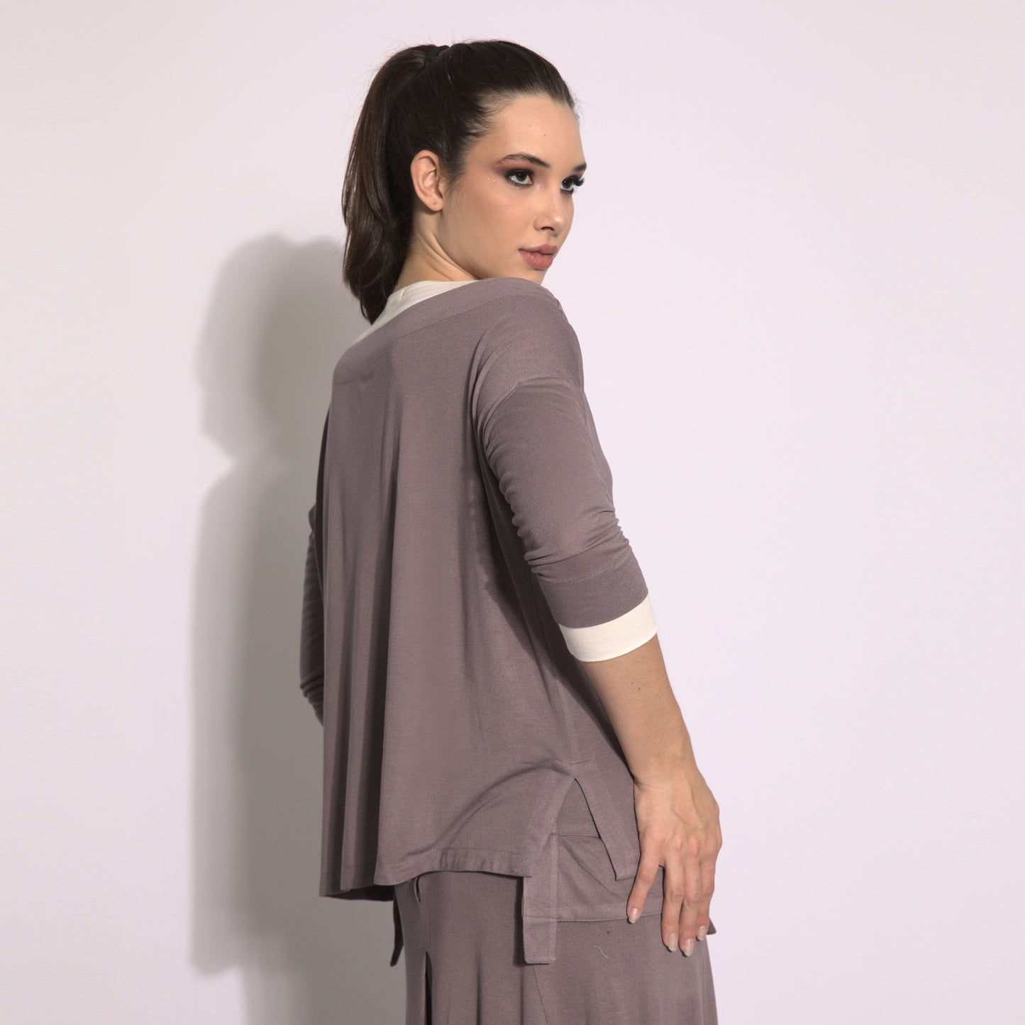 Victoria - Blusa efeito duplo cor funghi e off-white