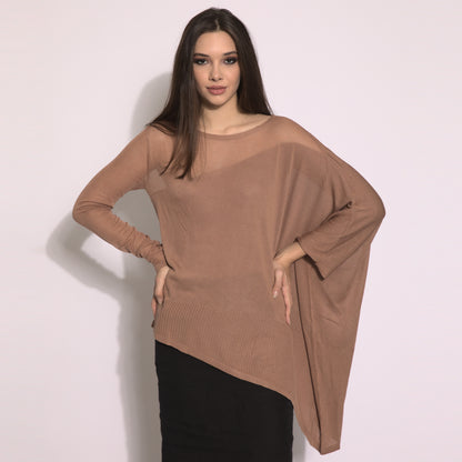 Kaya - Blusa de tricot assimétrica na cor argila com transparencia