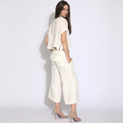 Maya - Calça cargo cropped em puro linho