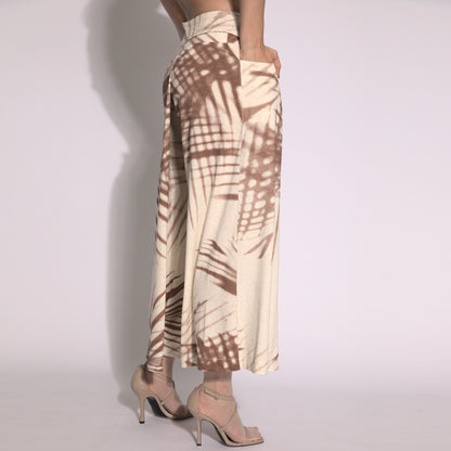 Folhagens - Saia-calça em malha estampada cor linho e argila