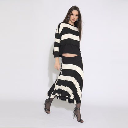 Sienna – saia calça listrada de preto e branco