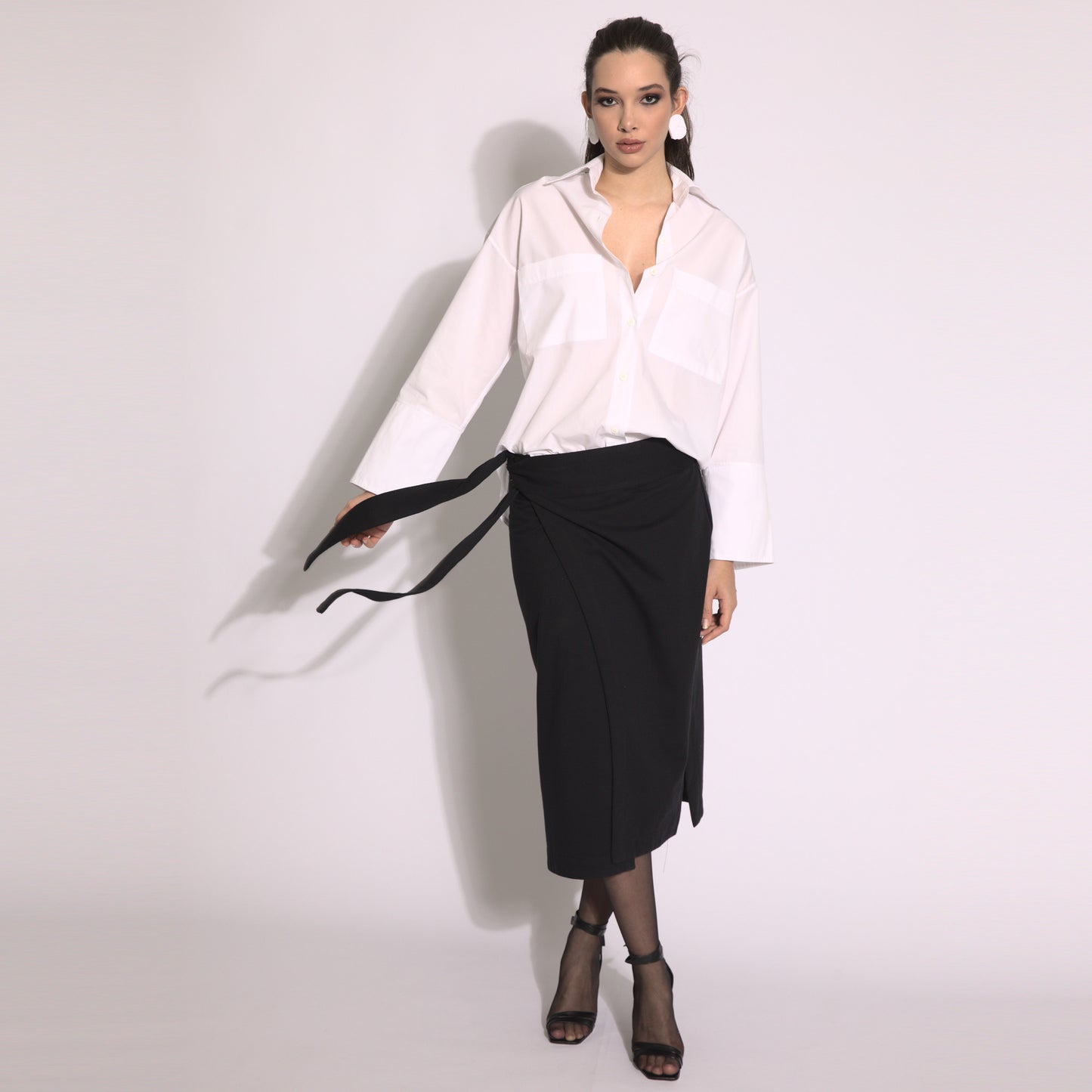 Stella - Saia envelope midi em moleton com amarração preta